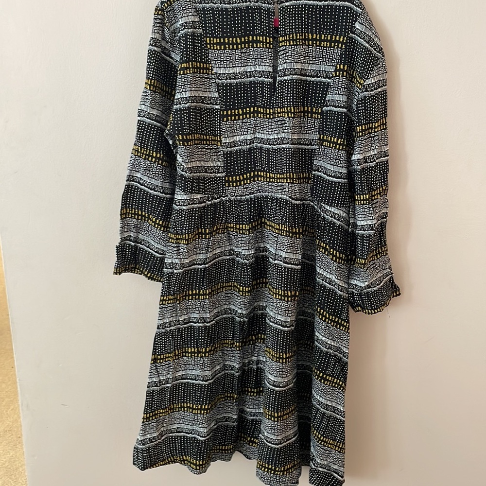 H&M, 100% viscose, size 4 dress - Picture 3 of 5